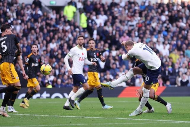 La Premier League reproduit le renversement de Dieu